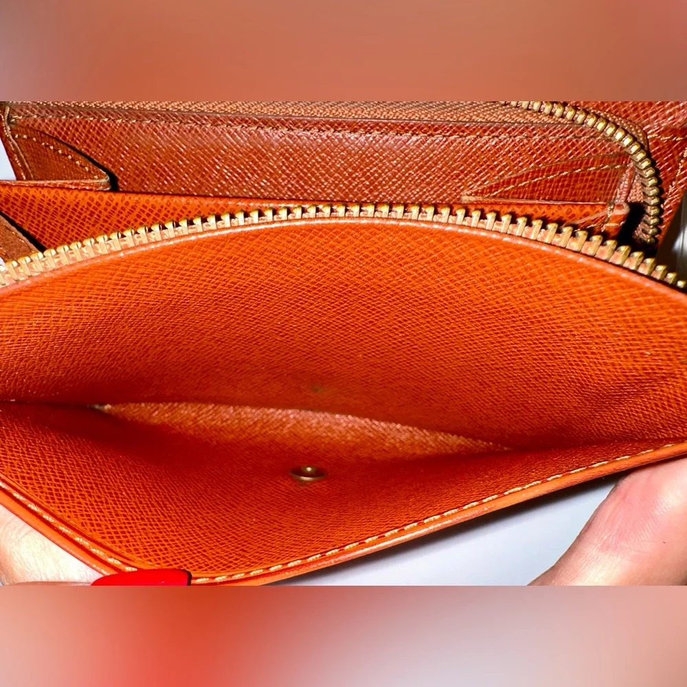 Vintage Louis Vuitton Epi Porte Monnaie Billets Tresor Leather Bifold Wallet - Picture 8 of 13